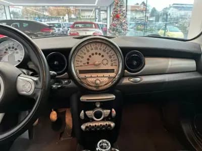 Vendo MINI Cooper 2008 - 8990 EUR, 244050 km - AUTO.MOTO.pt