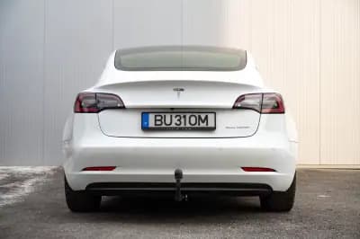 Vendo Tesla Model 3 2020 - 25990 EUR, 111680 km - AUTO.MOTO.pt