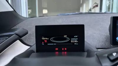 Vendo BMW i3 2016 - 12999 EUR, 76021 km - AUTO.MOTO.pt