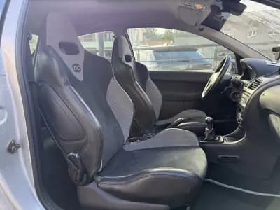 Sell Peugeot 206 2005 - 11500 EUR, 64000 km - AUTO.MOTO.pt