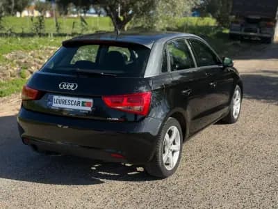Sell Audi A1 Sportback 2014 - 11500 EUR, 152000 km - AUTO.MOTO.pt