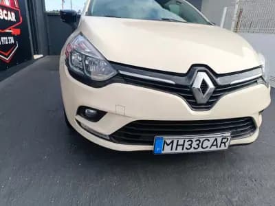 Sell Renault Clio 2017 - 10900 EUR, 135702 km - AUTO.MOTO.pt