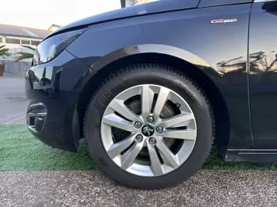 Sell Peugeot 308 SW 2015 - 12900 EUR, 140000 km - AUTO.MOTO.pt