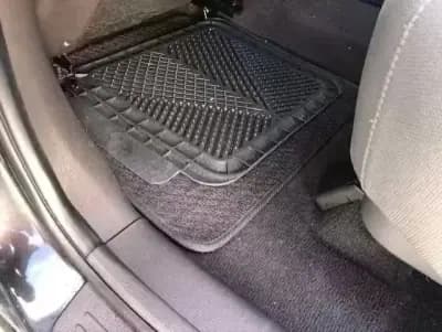 Vendo Hyundai Santa Fe 2012 - 11999 EUR, 70000 km - AUTO.MOTO.pt