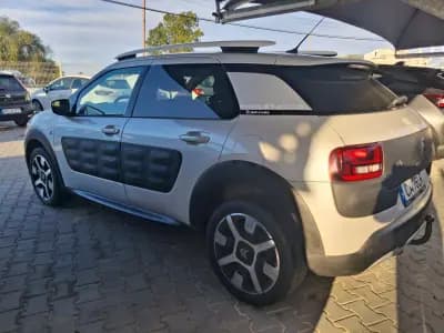 Sell Citroën C4 2017 - 9900 EUR, 89000 km - AUTO.MOTO.pt