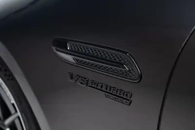 Sell Mercedes-Benz AMG GT 2019 - 139950 EUR, 38000 km - AUTO.MOTO.pt