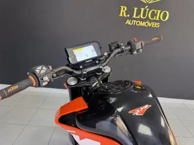 Sell KTM Duke 990 R 2022 - 4800 EUR, 46125 km - AUTO.MOTO.pt