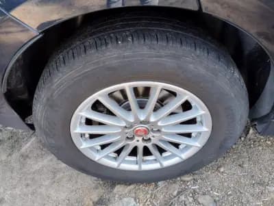 Vendo Jaguar F-Pace 2017 - 24900 EUR, 180000 km - AUTO.MOTO.pt