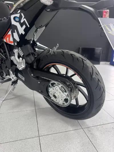 Vendo mota Kove Moto 2025 - 3190 EUR, 0 km - AUTO.MOTO.pt