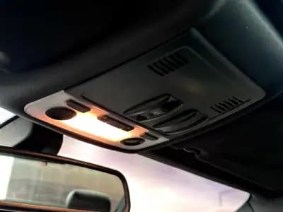 Vendo BMW 320 2007 - 12900 EUR, 245795 km - AUTO.MOTO.pt