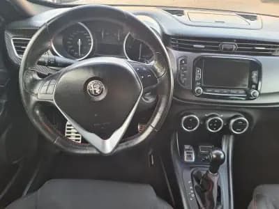 Sell Alfa Romeo Giulietta 2019 - 15790 EUR, 146000 km - AUTO.MOTO.pt