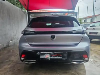 Vendo Peugeot 308 2022 - 16999 EUR, 75000 km - AUTO.MOTO.pt