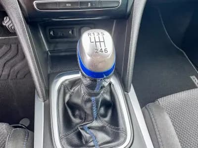 Sell Renault Mégane 2016 - 14750 EUR, 142000 km - AUTO.MOTO.pt