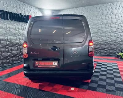 Vendo Citroën Berlingo 2015 - 6990 EUR, 257315 km - AUTO.MOTO.pt
