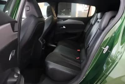 Vendo Peugeot 308 2021 - 24900 EUR, 75000 km - AUTO.MOTO.pt