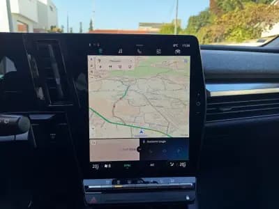 Vendo Renault Mégane E-Tech 2022 - 22490 EUR, 56941 km - AUTO.MOTO.pt