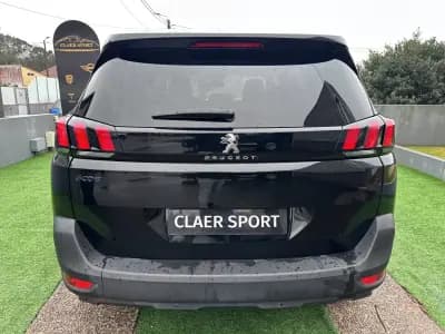 Sell Peugeot 5008 2018 - 14900 EUR, 140000 km - AUTO.MOTO.pt