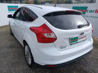 Sell Ford Focus 2012 - 7950 EUR, 136113 km - AUTO.MOTO.pt