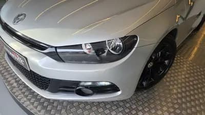 Vendo Volkswagen Scirocco 2010 - 10900 EUR, 289436 km - AUTO.MOTO.pt