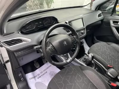 Vendo Peugeot 2008 2016 - 8550 EUR, 133000 km - AUTO.MOTO.pt