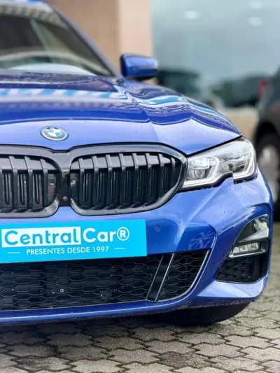 Vendo BMW 320 2021 - 32950 EUR, 49000 km - AUTO.MOTO.pt