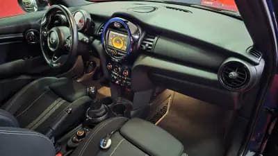 Vendo MINI 2016 - 11850 EUR, 153106 km - AUTO.MOTO.pt