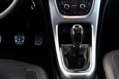 Sell Opel Astra Sports Tourer 2015 - 7999 EUR, 278000 km - AUTO.MOTO.pt