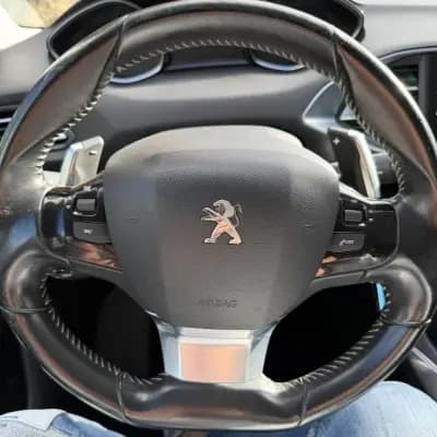 Sell Peugeot 308 SW 2019 - 13990 EUR, 149000 km - AUTO.MOTO.pt