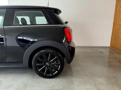 Vendo MINI One 2016 - 12999 EUR, 132000 km - AUTO.MOTO.pt