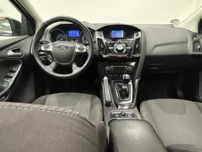 Vendo Ford Focus 2012 - 8990 EUR, 197000 km - AUTO.MOTO.pt