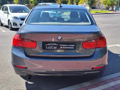 Vendo BMW 320 2013 - 15980 EUR, 161500 km - AUTO.MOTO.pt