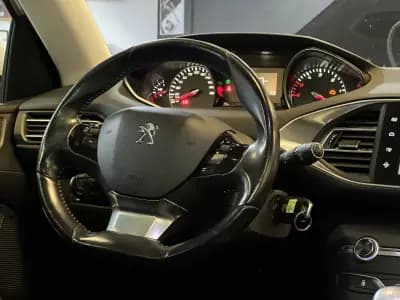 Vendo Peugeot 308 SW 2015 - 12990 EUR, 115000 km - AUTO.MOTO.pt