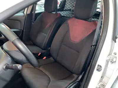 Vendo Renault Clio 2015 - 7450 EUR, 196000 km - AUTO.MOTO.pt