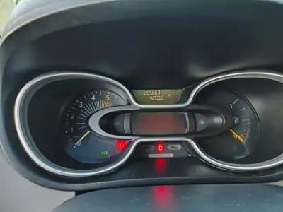 Vendo Renault Trafic 1.6DCi L1H1 2016 - 11965 EUR, 266000 km - AUTO.MOTO.pt