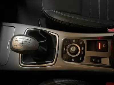 Vendo Renault Laguna 2011 - 5950 EUR, 215000 km - AUTO.MOTO.pt