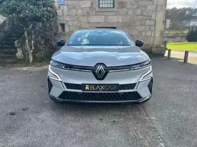 Vendo Renault Mégane E-Tech 2022 - 24999 EUR, 101000 km - AUTO.MOTO.pt
