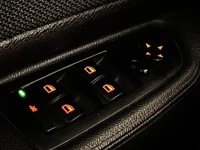 Vendo BMW 118 2008 - 14990 EUR, 191000 km - AUTO.MOTO.pt