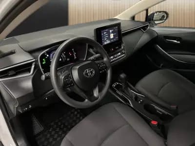 Sell Toyota Corolla 2024 - 25500 EUR, 72000 km - AUTO.MOTO.pt