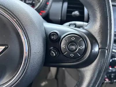 Vendo MINI Cooper 2017 - 16900 EUR, 141270 km - AUTO.MOTO.pt