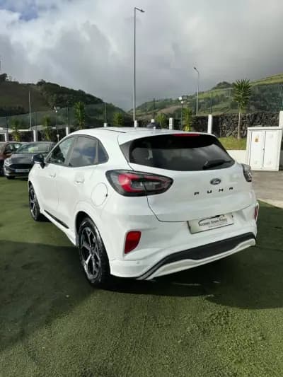 Sell Ford Puma 2024 - 24990 EUR, 13000 km - AUTO.MOTO.pt