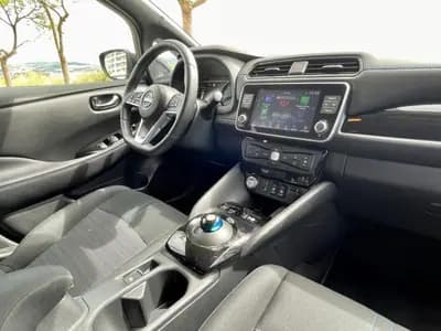 Sell Nissan Leaf 2022 - 24280 EUR, 11090 km - AUTO.MOTO.pt