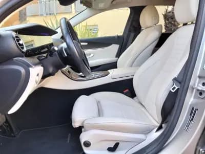 Vendo Mercedes-Benz E 300 2020 - 31480 EUR, 125000 km - AUTO.MOTO.pt