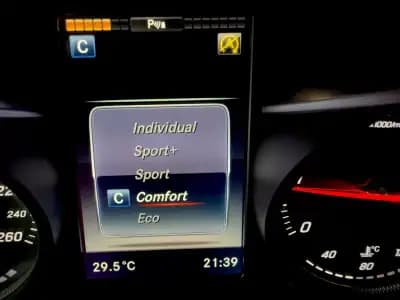 Sell Mercedes-Benz C 200 2015 - 17999 EUR, 175000 km - AUTO.MOTO.pt