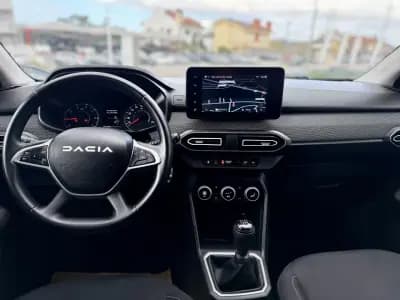 Sell Dacia Jogger 2023 - 17950 EUR, 69000 km - AUTO.MOTO.pt