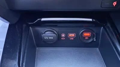 Vendo Kia Ceed SW 2018 - 12890 EUR, 154828 km - AUTO.MOTO.pt