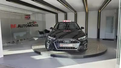 Sell Audi A4 2020 - 26900 EUR, 85888 km - AUTO.MOTO.pt