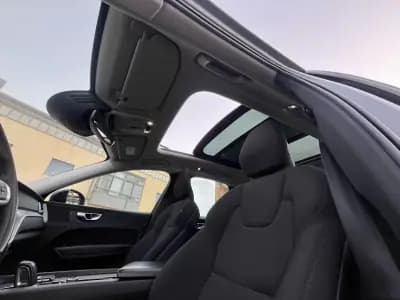 Vendo Volvo XC 60 2020 - 32750 EUR, 141000 km - AUTO.MOTO.pt