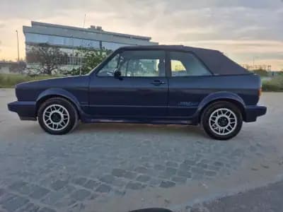 Sell Volkswagen Golf Cabriolet 1991 - 9950 EUR, 127019 km - AUTO.MOTO.pt