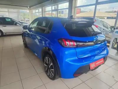 Sell Peugeot 208 2020 - 13750 EUR, 61000 km - AUTO.MOTO.pt