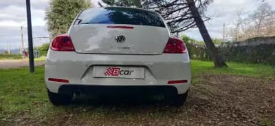 Vendo Volkswagen New Beetle 2015 - 14950 EUR, 156200 km - AUTO.MOTO.pt